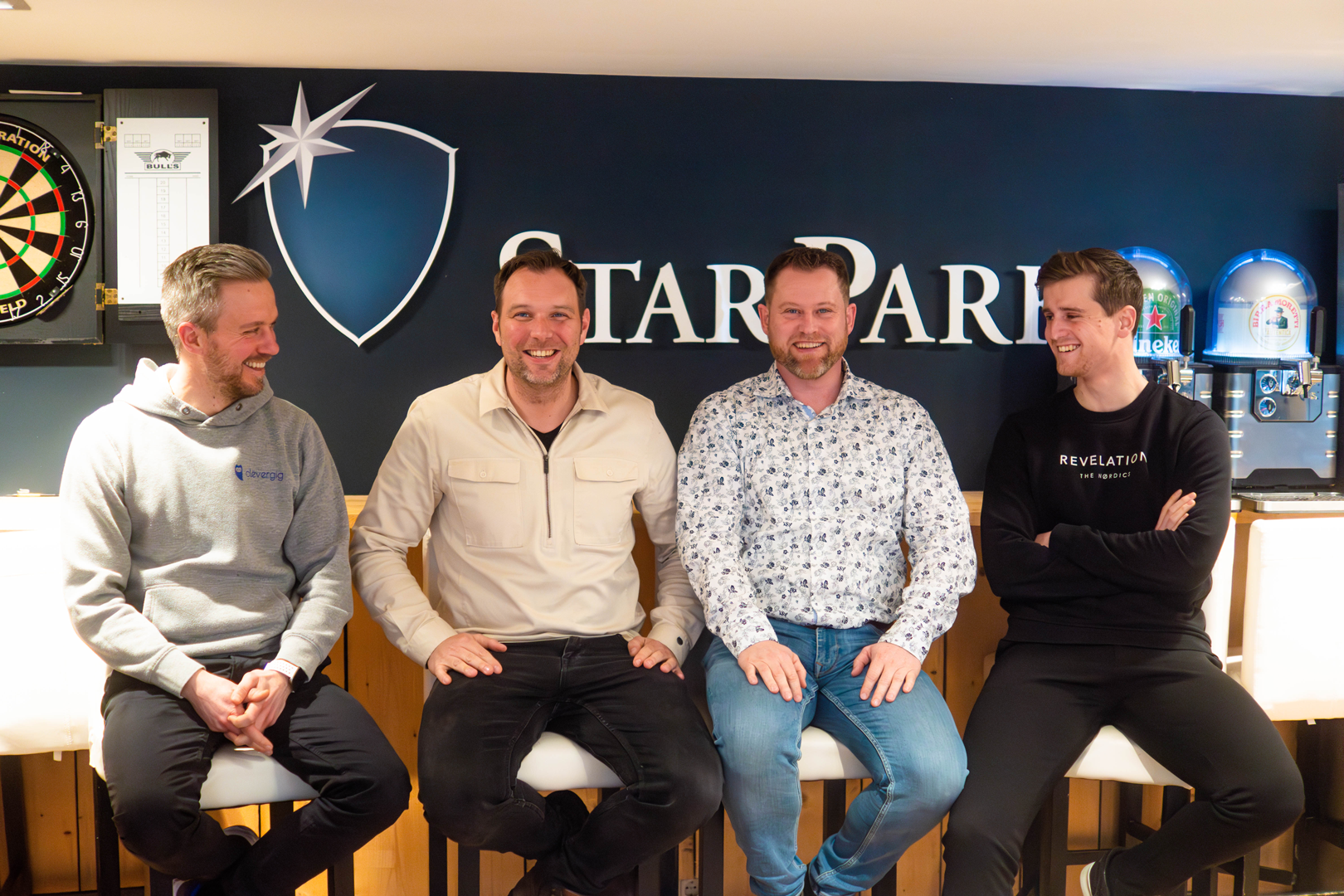 StarPark_Team_StarsFamily_small